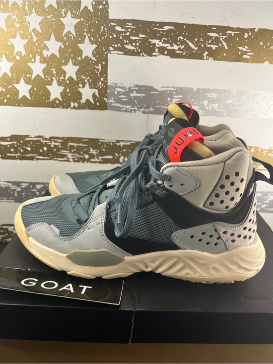 Jordan Other - Jordan Delta Mid
